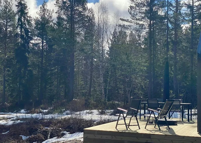 Lys Lodge Ved Nisser-Soen Naer Arendal Treungen