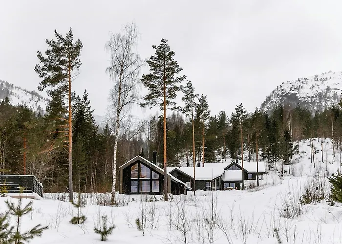 Lys Lodge Ved Nisser-Soen Naer Arendal *